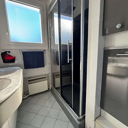 Grande A Pour 10 Pers. Avec Terrasse Et Jardin - Fr-1-494-212 Royan