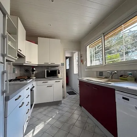Ferienhaus Grande A Pour 10 Pers. Avec Terrasse Et Jardin - Fr-1-494-212 Royan